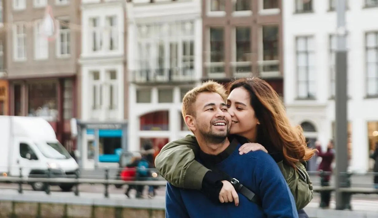 Raffi Ahmad dan Nagita Slavina (Instagram/raffinagita1717)