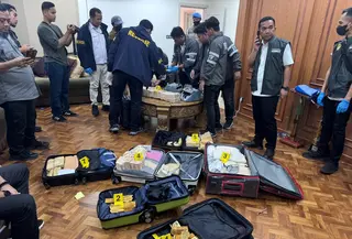 Polri geledah rumah di Sentul terkait kasus korupsi