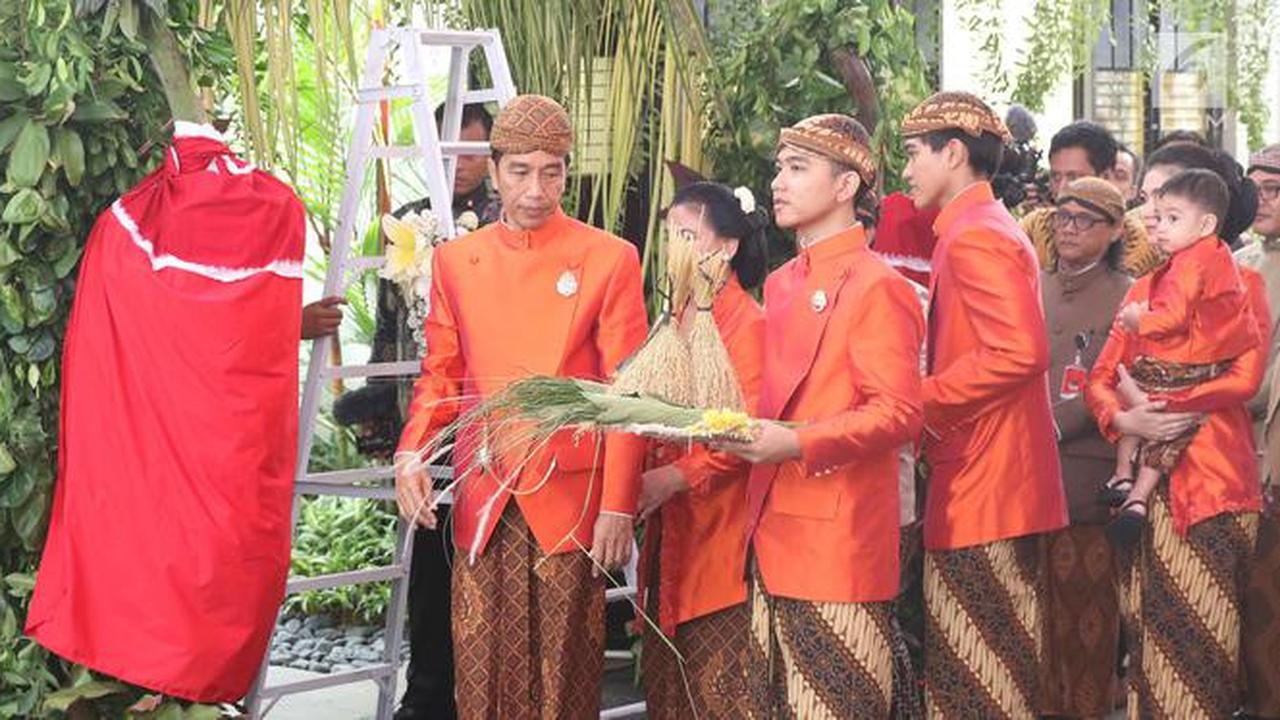 Makna siraman adat Jawa di pernikahan Kahiyang Ayu