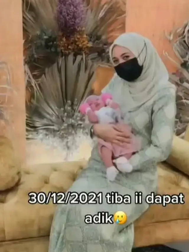 Curhatan Wanita Punya Adik Usai 21 Tahun Jadi Anak Tunggal, Usia Ibu Jadi Sorotan
