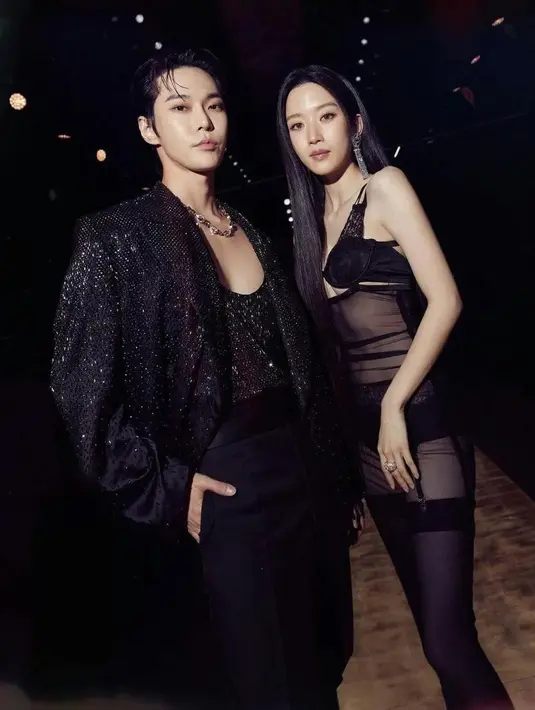 Pernyataan fesyennya yang berani menarik perhatian dan segera memicu gelombang diskusi di seluruh platform media sosial. [X/@ddoingxo]