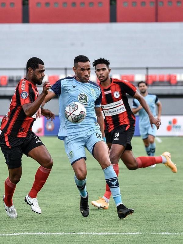 hasil bri liga 1: dramatis! persipura tahan imbang persela di injury time