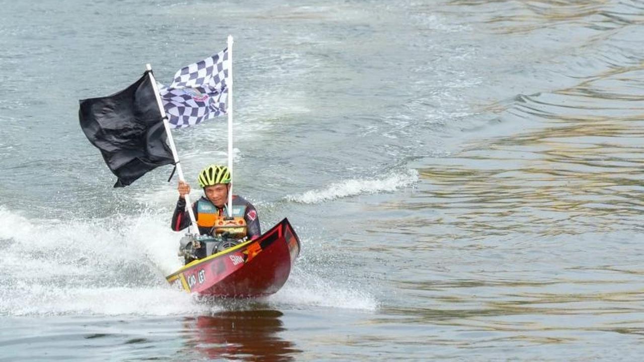 Nenek Moyang Pelaut Ulung: Gubernur Sulsel Dorong Pelestarian Budaya Maritim Lewat Katinting Race 2025
