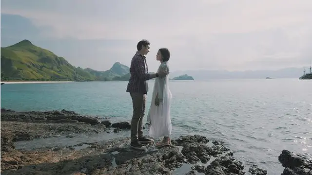 Michelle Ziudith bareng pemain dan kru Badai pasti Berlalu