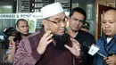 Kamaluddin Harahap memberikan keterangan pers usai saat menjalani sidang putusan di pengadilan Tipikor, Jakarta, (8/6). Kamaluddin juga dikenakan denda Rp200 juta subsidair 3 bulan penjara. (Liputan6.com/Helmi Afandi)