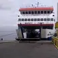 Penyebrangan di Pelabuhan Jangkar Situbondo kembali beroperasi setelah sebelumnya tutup selama dua pekan akibat cuaca buruk (Istimewa)