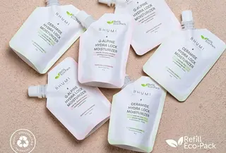Sejumlah produk kecantikan hadir dengan kemasan refill agar ramah lingkungan.