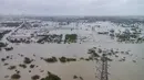 Daerah banjir terlihat dari udara di Chennai, India, (2/11/2015). Curah hujan terparah dari satu abad telah menyebabkan banjir besar di seluruh bagian India selatan, ribuan rumah, pabrik dan melumpuhkan banda di ibukota negara Chennai. (REUTERS/Stringer)