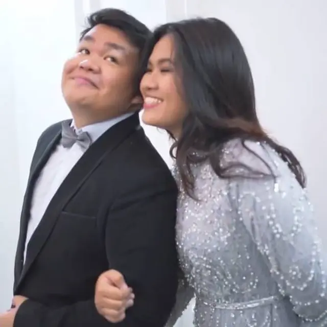 Segera Menikah, Ini 7 Momen Kiki Eks CJR dan Kekasih Coba Baju Pengantin
