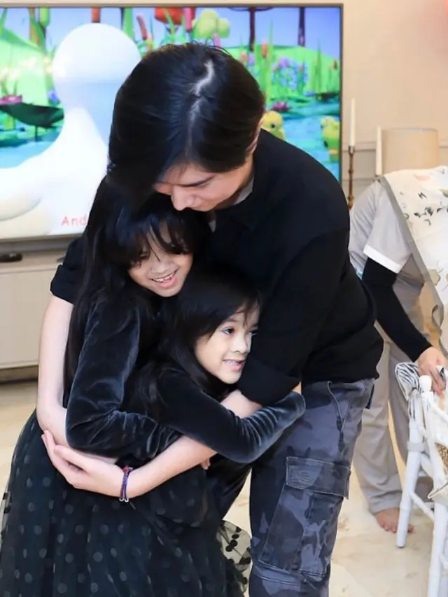 Potret Sean dan Adik (Instagram/@ollaramlan)