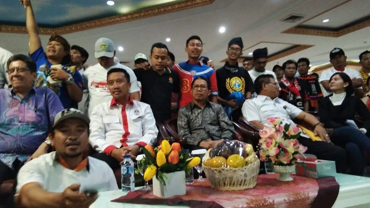 Jumpa Suporter Sepak Bola Indonesia