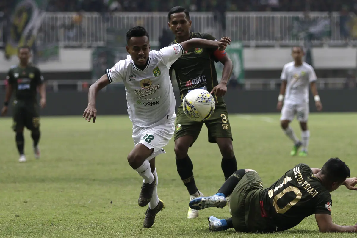 Tira Persikabo Vs Persebaya Surabaya