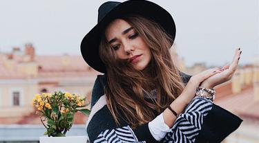 6 Alasan Orang Terlalu Cerdas Susah Dapat Pasangan Lifestyle