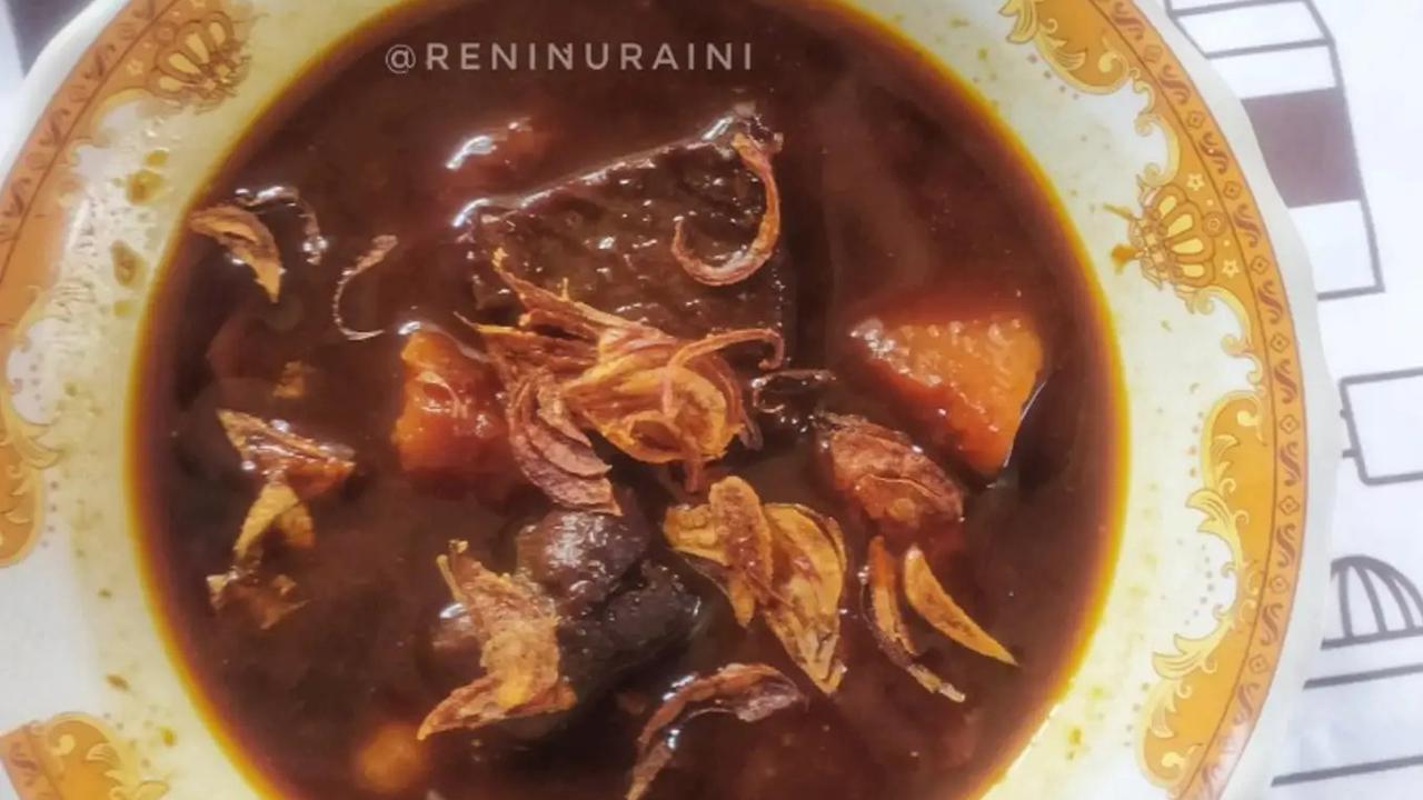 Ilustrasi Semur Daging Sapi Kentang Betawi