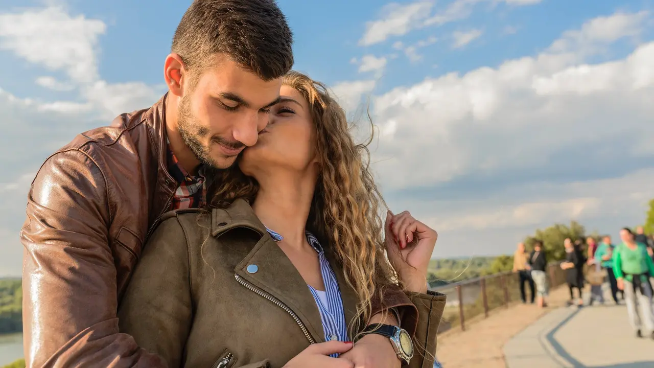 [bintang] LDR-an, 3 Zodiak Ini Malah Punya Hubungan Awet