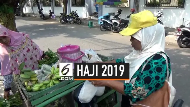 Menabung sebesar Rp 10.000 setiap hari selama 8 tauhun, Marliyah seorang penjual sayur keliling akhirnya bisa berangkat haji. Marliyah besyukur karena keinginan berangkat haji sudah lama dipendamnya sejak sekolah di Madrasyah.