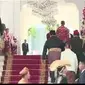Menteri Pertahanan Prabowo Subianto enggan melewati karper merah di Istana saat upacara Hari Ulang Tahun atau HUT ke-78 Kemerdekaan RI di Istana Negara pada Kamis, 17 Agustus 2023 kemarin.