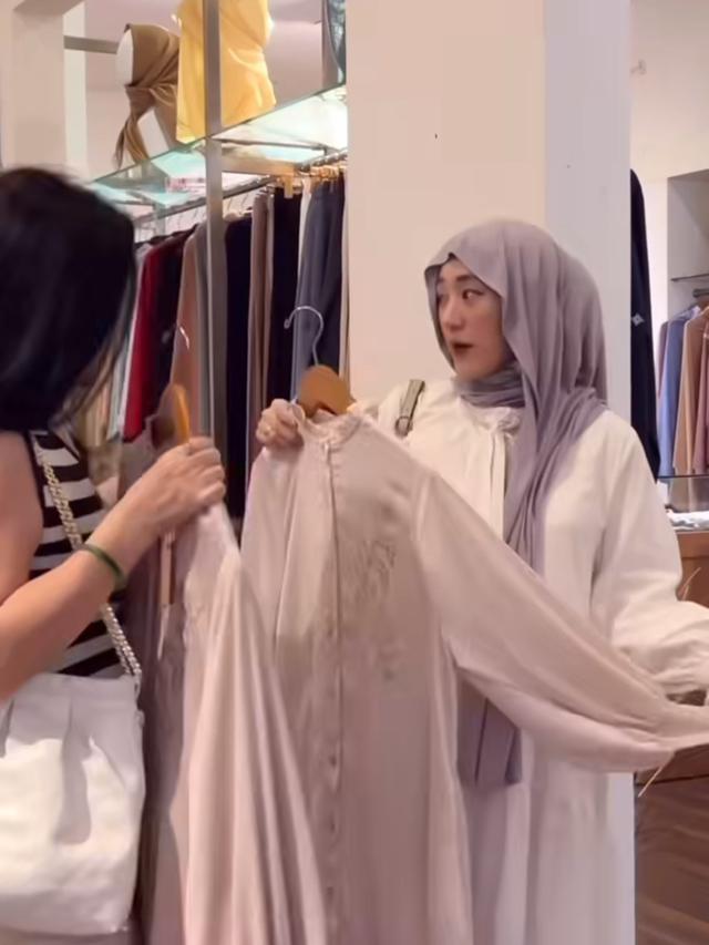 Larissa Chou dan Ibunya