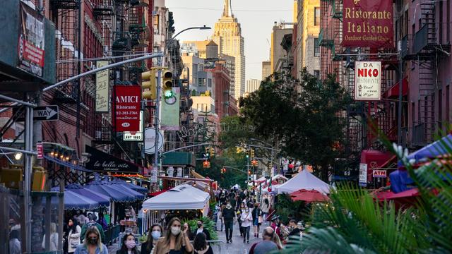 Saat Jalanan Kota New York Jadi Area Makan
