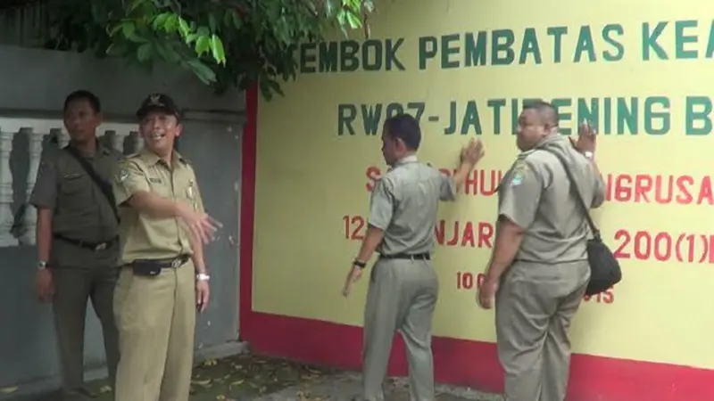 Derita Nenek Hidup dalam Kurungan Tembok 8 Bulan di Bekasi