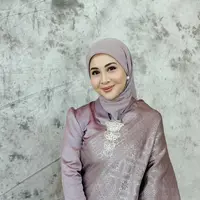 Kesha Ratuliu saat Jadi Bridesmaids. [@kesharatuliu05]