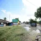 Presiden Joko Widodo dan Menteri Pekerjaan Umum dan Perumahan Rakyat (PUPR) Basuki Hadimuljono melihat beberapa ruas jalan rusak di Lampung. (Dok Kementerian PUPR)