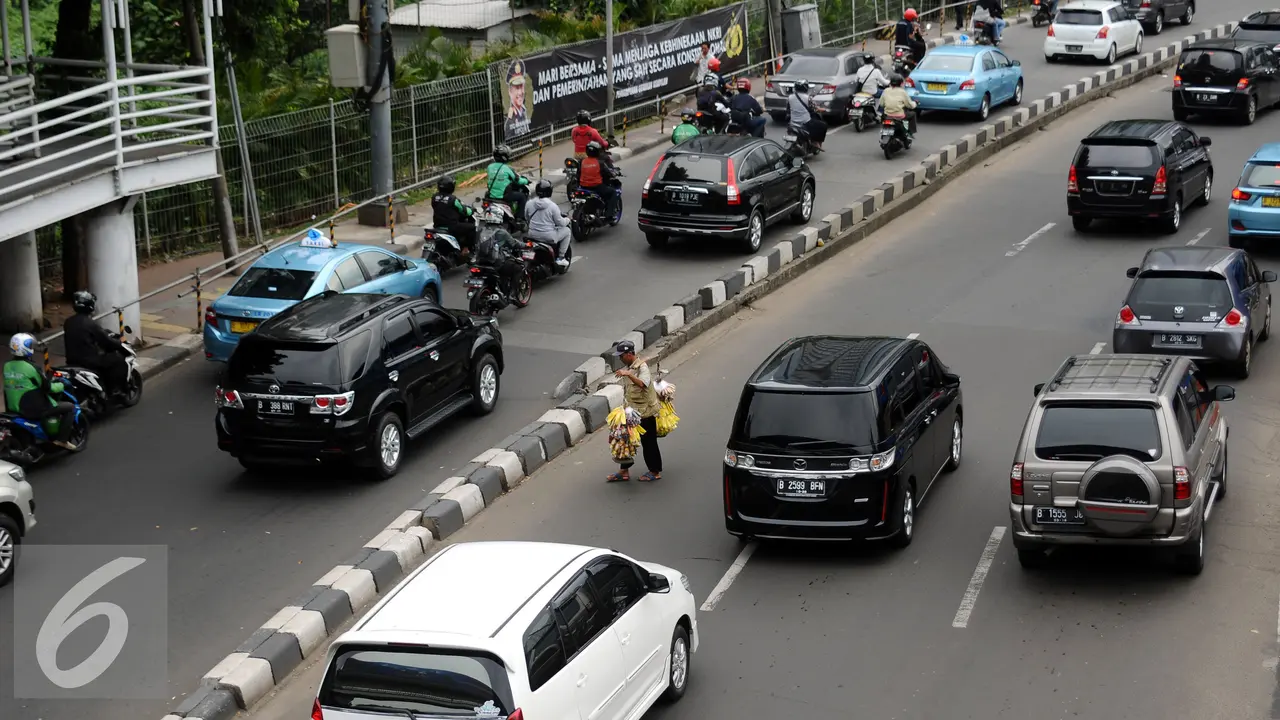 20161125-Dibayangi-Aksi-Massa,-Lalu-Lintas-Jalan-Protokol-Ibukota-Normal-HF1