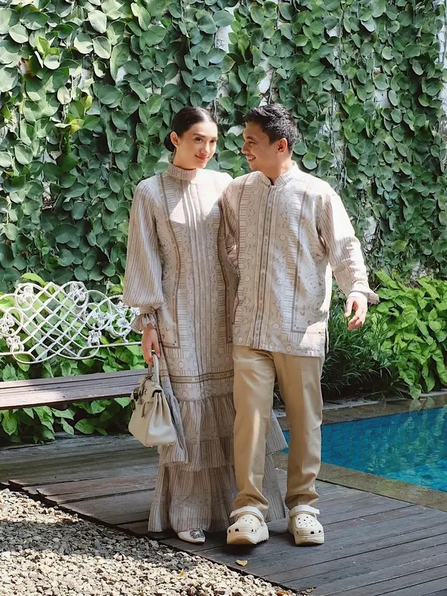 Raditya Dika dan Annisa Azizah. (Foto: Dok. Instagram @raditya_dika)
