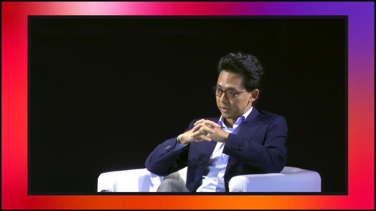 CEO Emtek, Alvin Sariaatmadja berkesempatan untuk menjadi salah satu pembicara dalam APOS Summit di Singapura, Kamis (29/9/2022). (Tangkapan layar: Benedikta Miranti)