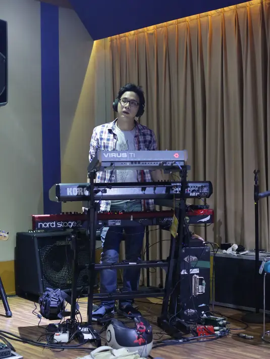 David mengatakan konsep yang disiapkan terbilang istimewa, akan ada perubahan yang dilakukan pada lagu-lagu yang NOAH bawakan nanti. (Ruben Silitonga/Bintang.com)