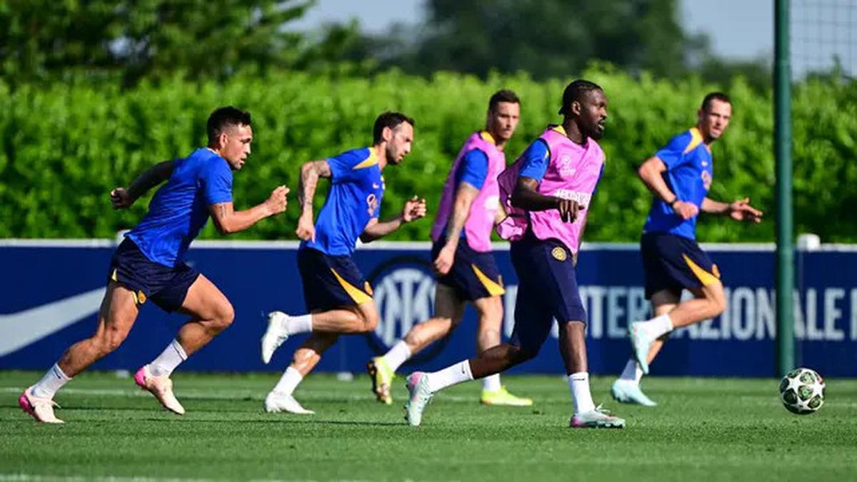 Perang Lain di Balik Perjumpaan PSG dan Inter Milan di Final Liga Champions: Ada Wajah-Wajah Tampan dan Ayu yang Jadi Simbol