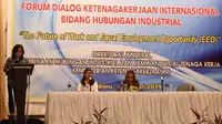 Dalam rangka memperingati 100 tahun International Labour Organization (ILO) dan perkembangan ekonomi era digital, Kementerian Ketenagakerjaan menggelar Forum Dialog Ketenagakerjaan Internasional Bidang Hubungan Industrial di Pekanbaru, Riau.