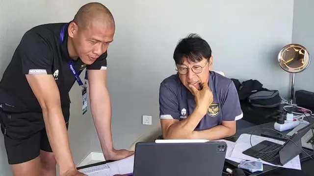 Nova Arianto dan Shin Tae-yong