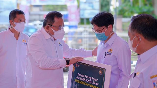 Kadin Sumsel Salurkan Ratusan Tabung Oksigen COVID-19 ke RS di Sumsel