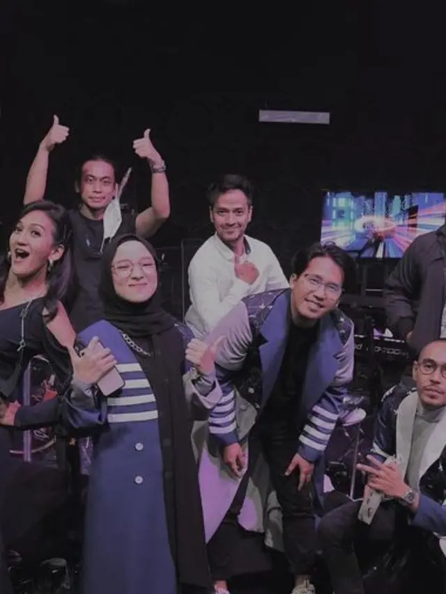 Nissa Sabyan dan Ayus