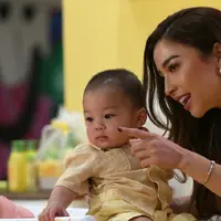 Nikita Willy menikmati peran barunya sebagai ibu. (Dok: Zwitsal)