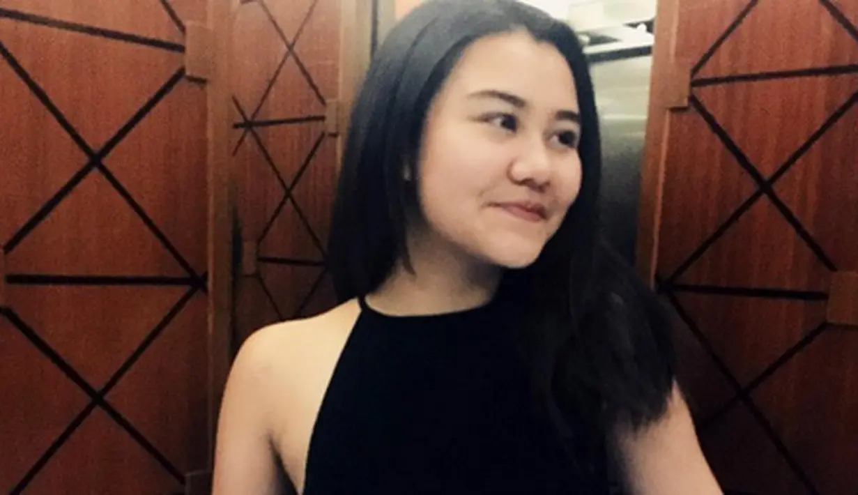 Setelah melalui pemeriksaan, polisi memastikan Reza Artamevia positif menggunakan narkoba. Derita tidak hanya dari Reza, tapi juga dirasakan oleh putrinya, Aaliyah Massaid. (Instagram/aaliyah.massaid)