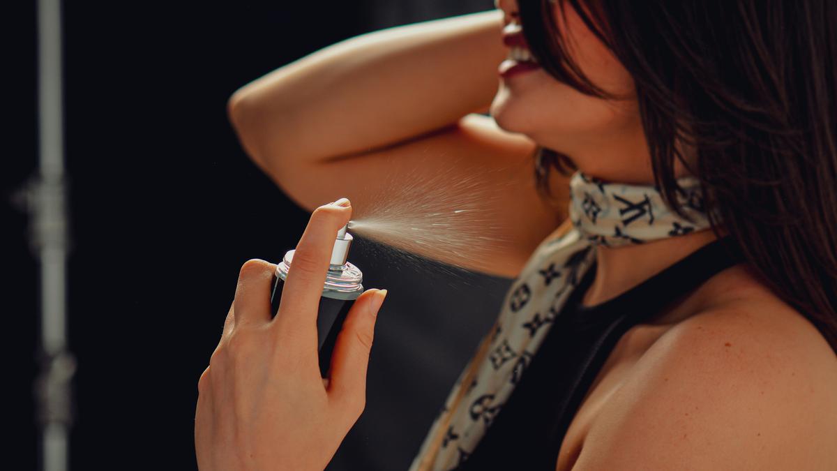 Rekomendasi Parfum dengan Aroma Manis dan Seksi, Cocok untuk Kencan Malam