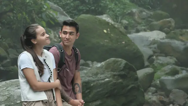 Film "Seperti Hujan yang Jatuh ke Bumi"