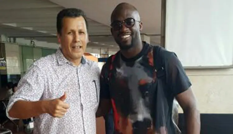 Mohamed Sissoko dan agen pemain Nelson Sanchez. (Bola.com/Istimewa)