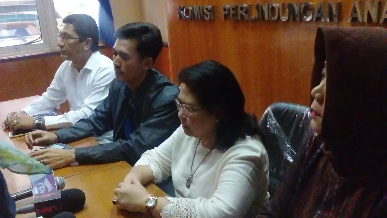 Elza Syarif melaporkan Gatot Brajamusti ke KPAI