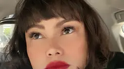 Ini dia selfie terbaru Tracy Trinita yang belum lama ini diunggah di media sosial. (FOTO: instagram.com/tracytrinita/)