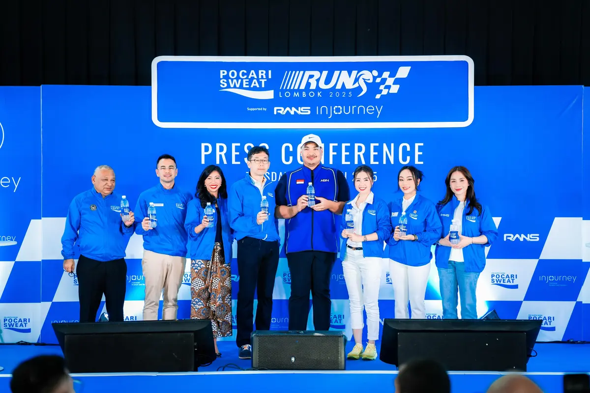Sesi foto bersama narasumber pada press conference Pocari Sweat Run Lombok 2025 (Foto Dok: Pocari Sweat)