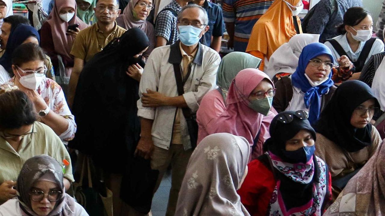 Antrean panjang akibat promo ini juga tidak terhindarkan.