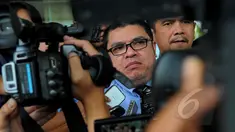 Kuasa hukum Sutan Bhatoegana, Razman Arif Nasution mendatangi Gedung KPK, Jakarta, Kamis (5/3/2015). Kedatangannya untuk meminta penangguhan penahanan Sutan selama proses praperadilan di PN Jakarta Selatan berlangsung. (Liputan6.com/Faisal R Syam)