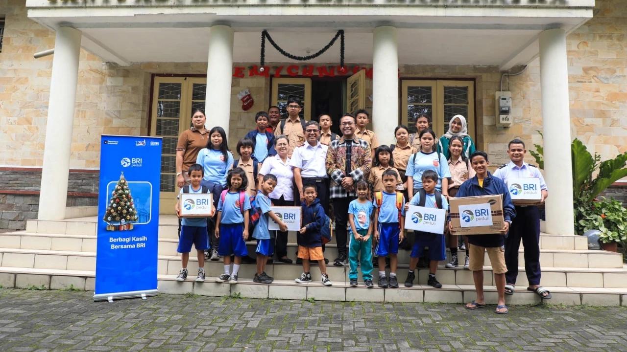 BRI Memaknai Natal 2025 dengan Berbagi Belasan Ribu Paket Sembako