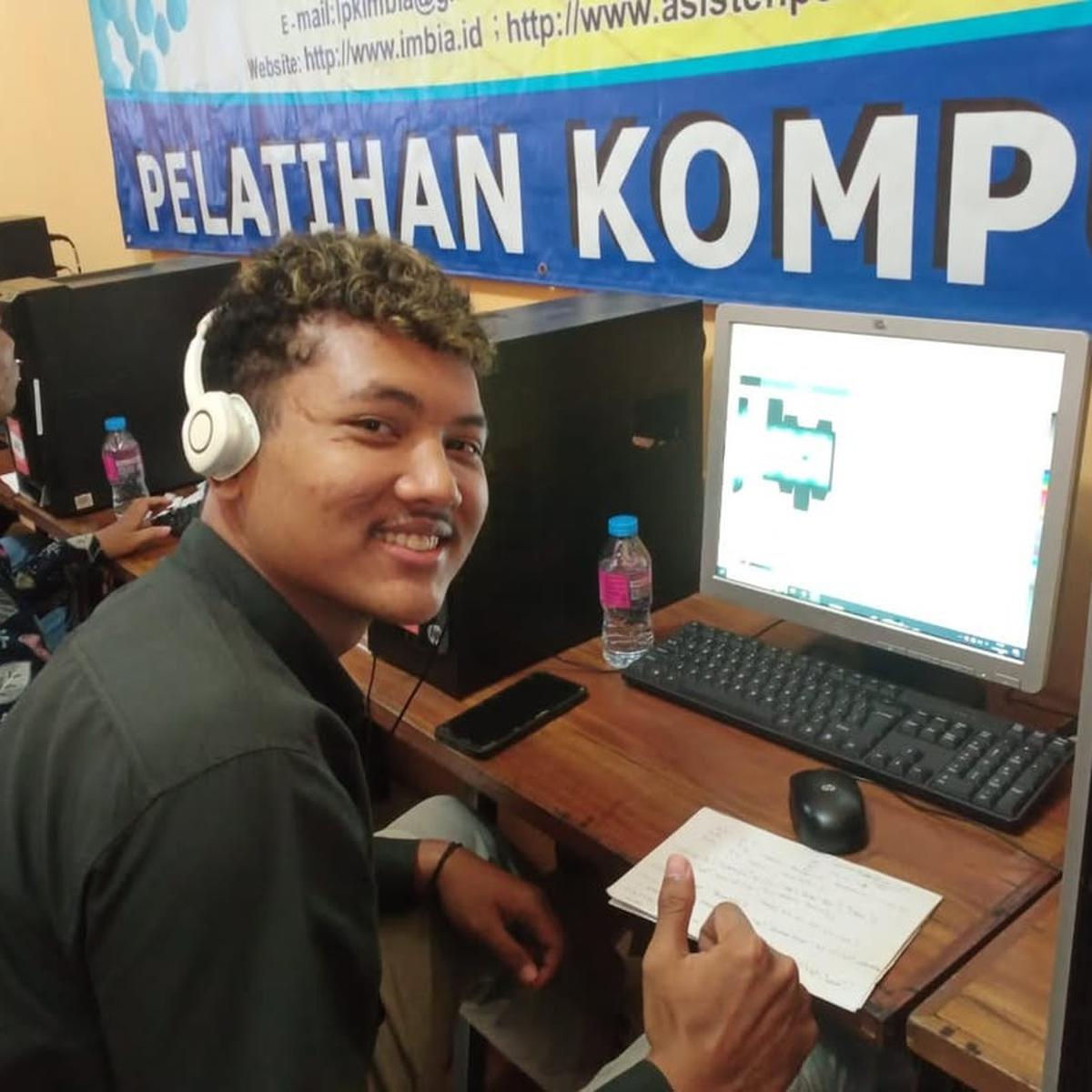 Kisah Pria Pengusaha Les Komputer di Yogya Menyalurkan Ilmu dan Kebaikan Lewat BRImo
