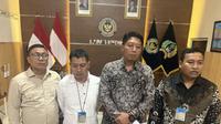Kepala Lapas Kelas II A Kediri Solichin (kedua dari kanan)