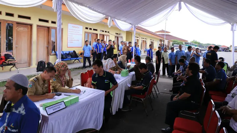 Ratusan sopir taksi di Bandara Soetta jalani tes urine