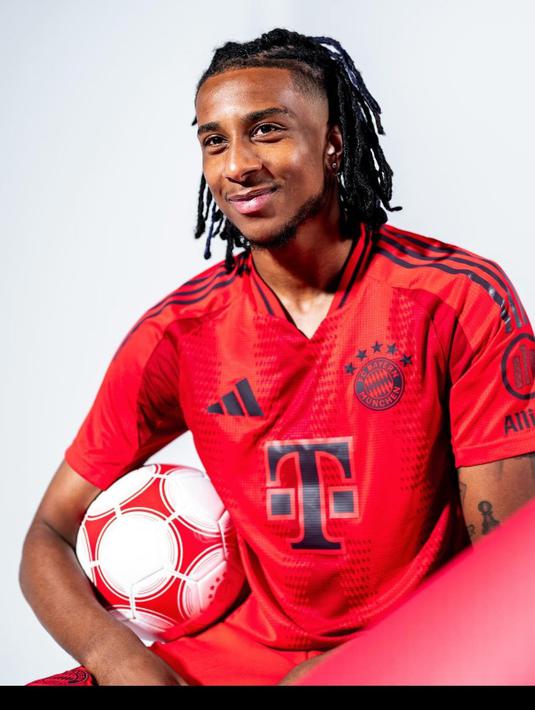 Olise telah mengakhiri masa baktinya selama tiga tahun bersama Crystal Palace dan bergabung dengan Bayern setelah mereka setuju untuk memenuhi klausul pelepasan senilai 45 juta poundsterling dalam kontraknya. (FOTO: instagram.com/m.olise/)